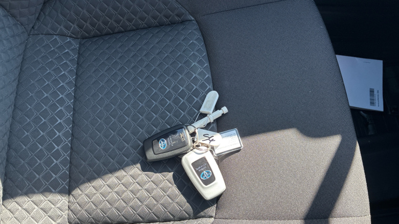 Toyota C-HR 1.8 Hybrid Icon 5dr CVT Hybrid Hatchback